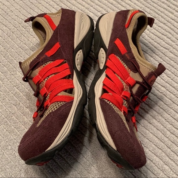 Explore 24 Easy Spirit EZLine Slip On Suede Shoes - Picture 3 of 7